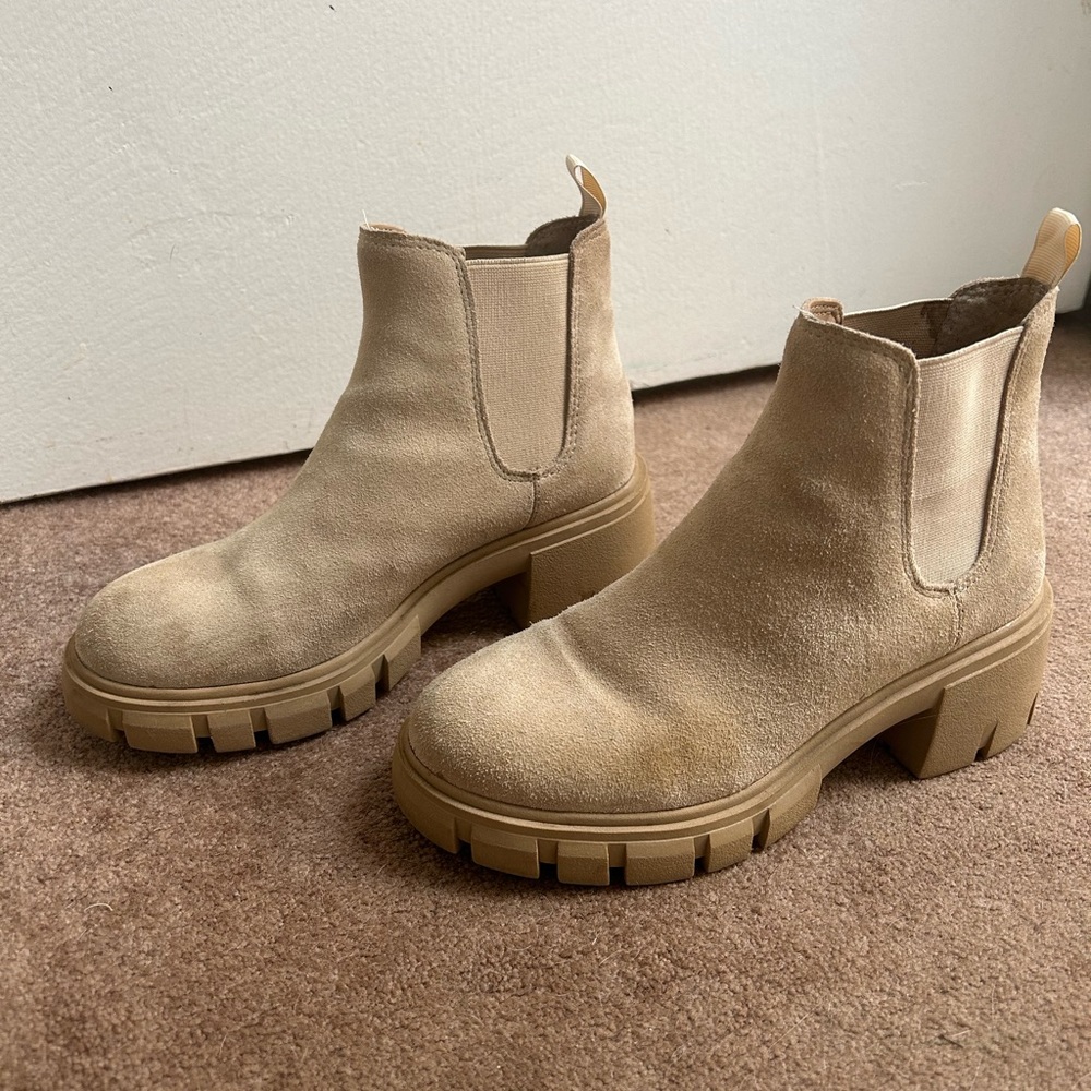Steve Madden Howler Lug Sole Ankle Boot Size 5 Women’s
